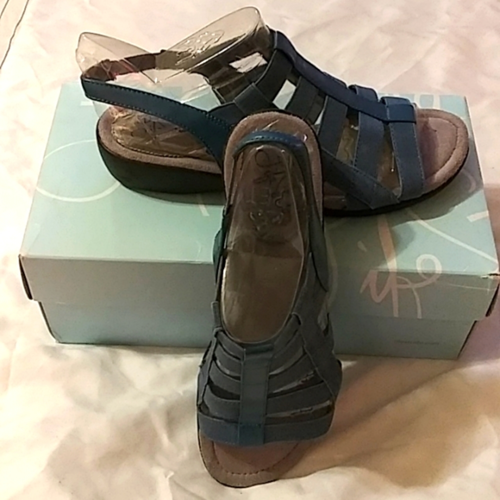 Life Stride Denim Blue size 7.5 Wide.